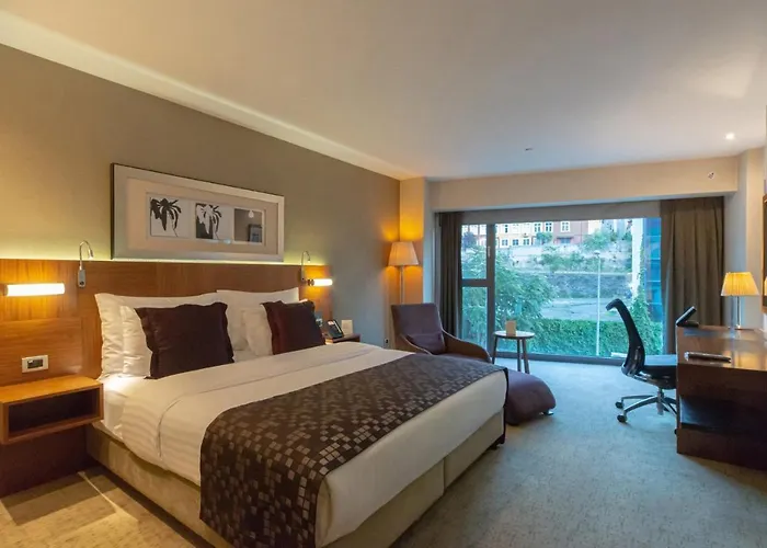 Hotel Crowne Plaza Istanbul Harbiye By Ihg